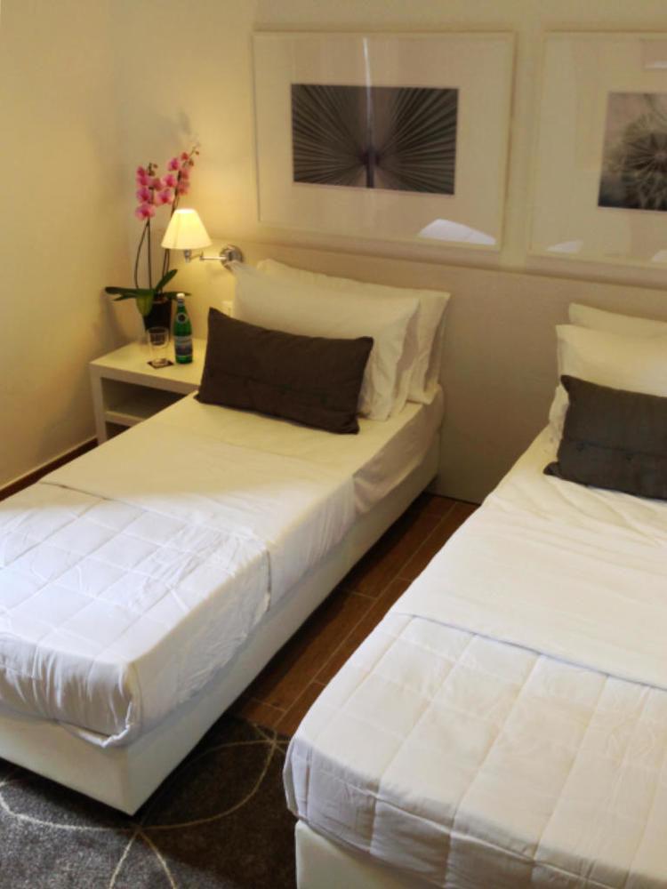 Rest Guesthouse Rome Bagian luar foto