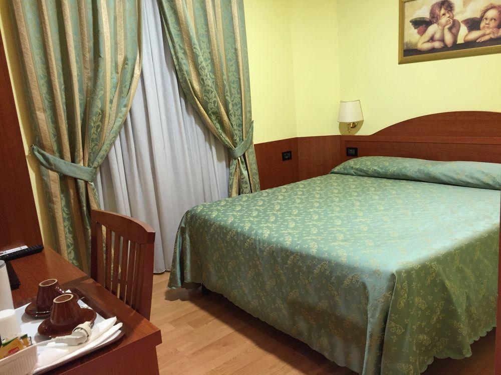 Rest Guesthouse Rome Bagian luar foto