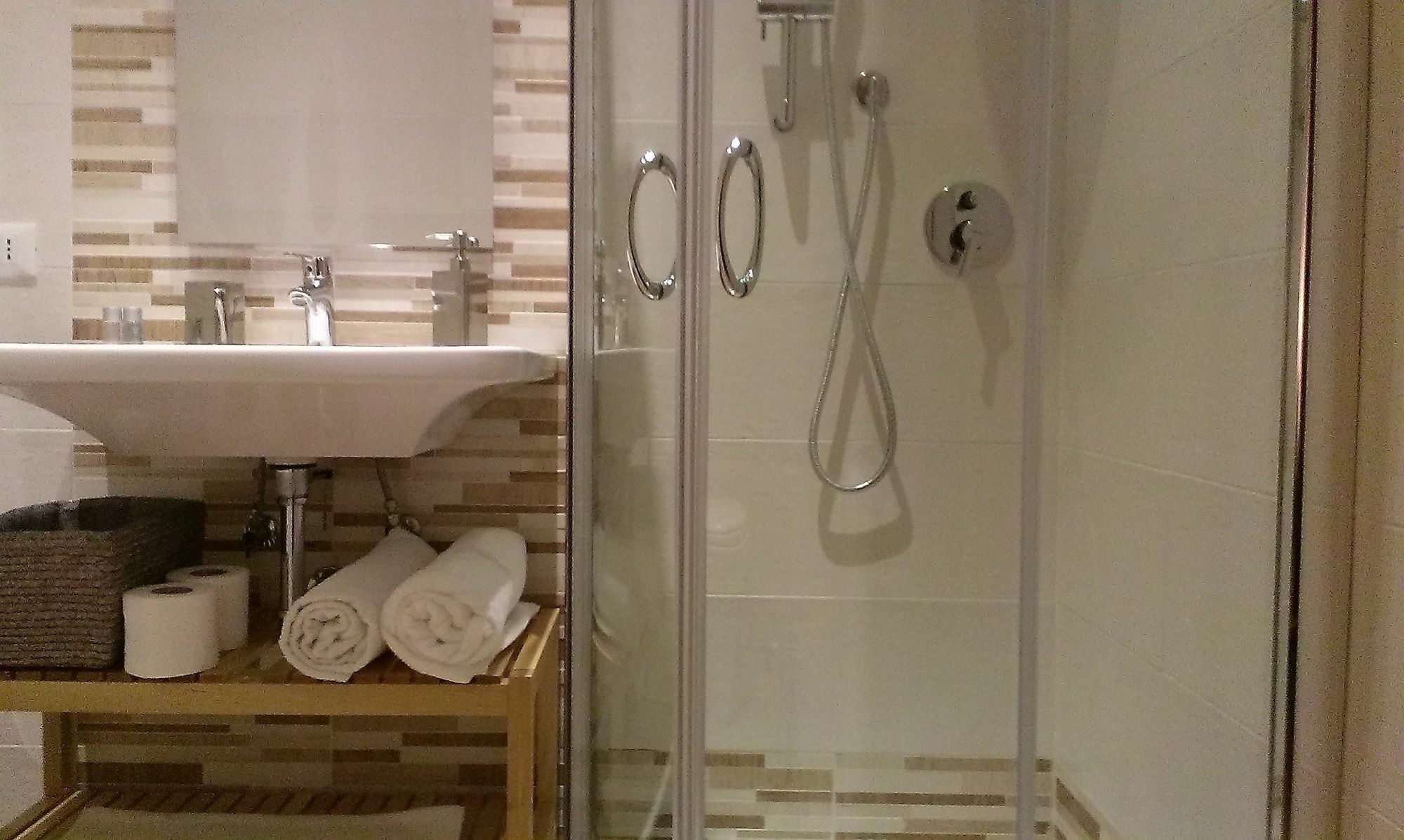 Rest Guesthouse Rome Bagian luar foto