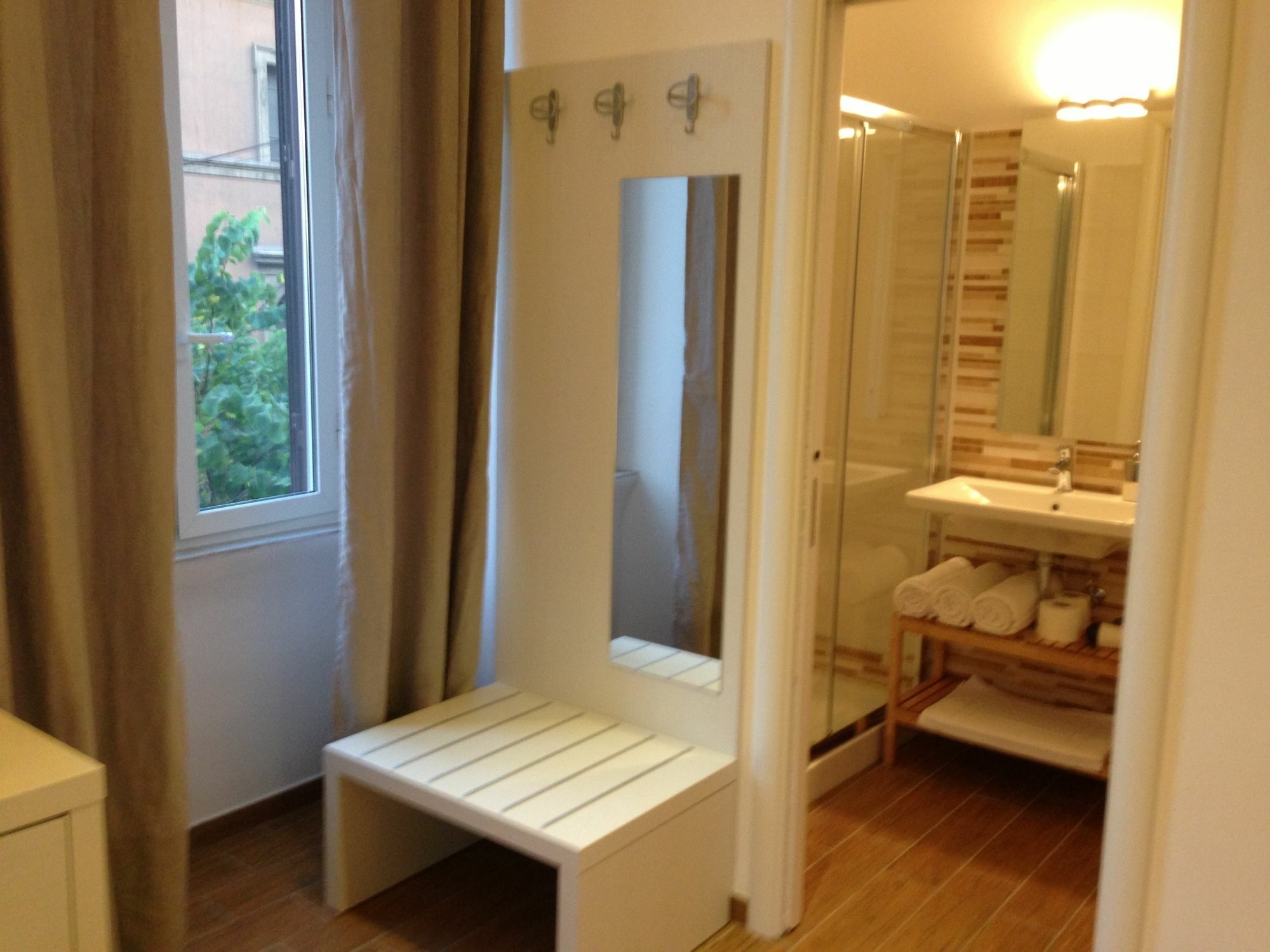 Rest Guesthouse Rome Bagian luar foto